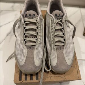 R.A.D. One Women’s Pumice size 6.5